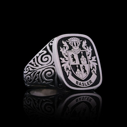 Baroness Crest Ring Square