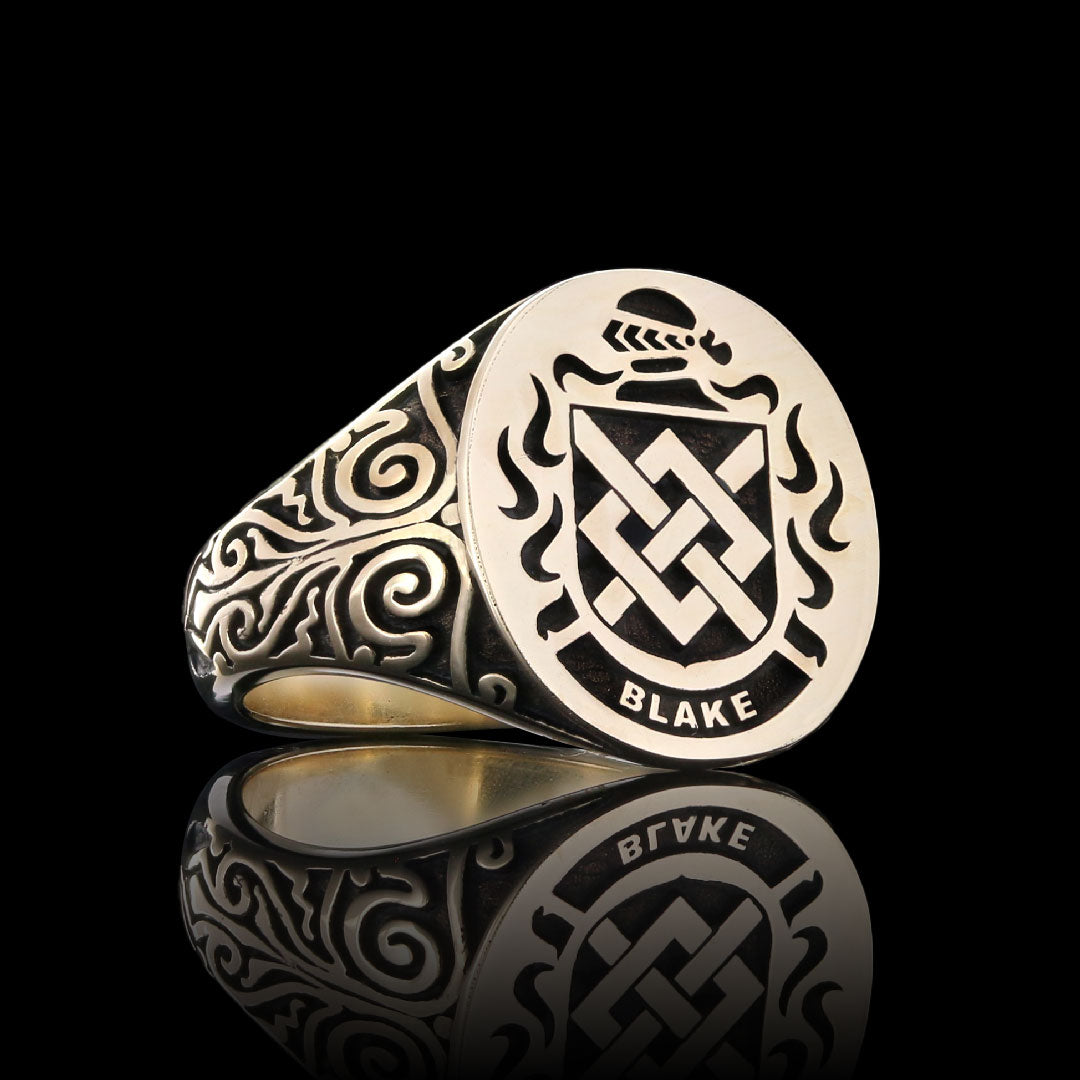 Duchess Crest Ring Oval