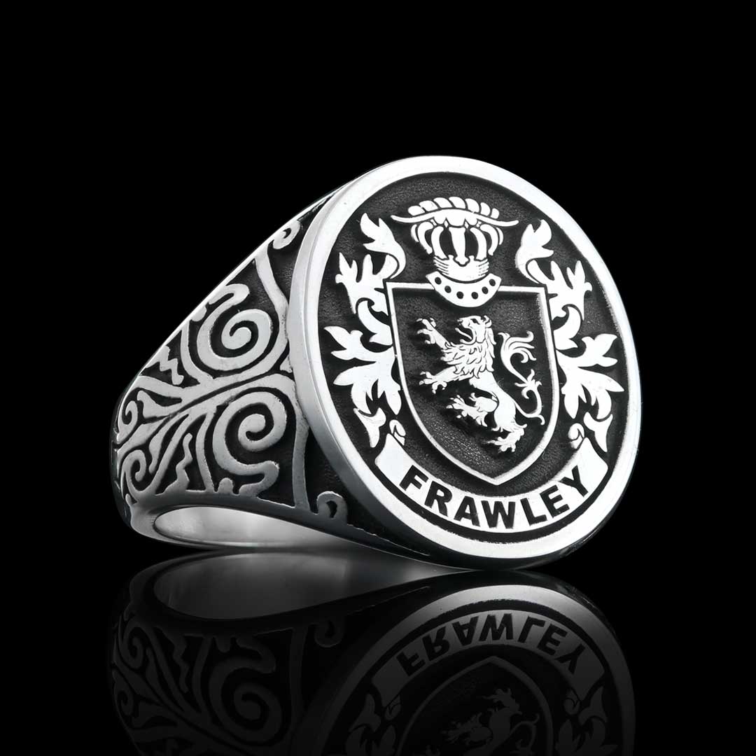 Baroness Crest Ring Oval