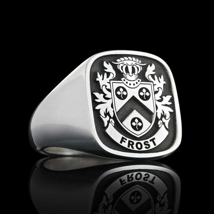 Baron Crest Ring Square