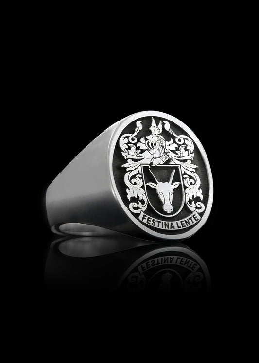 Emperor Crest Ring Oval