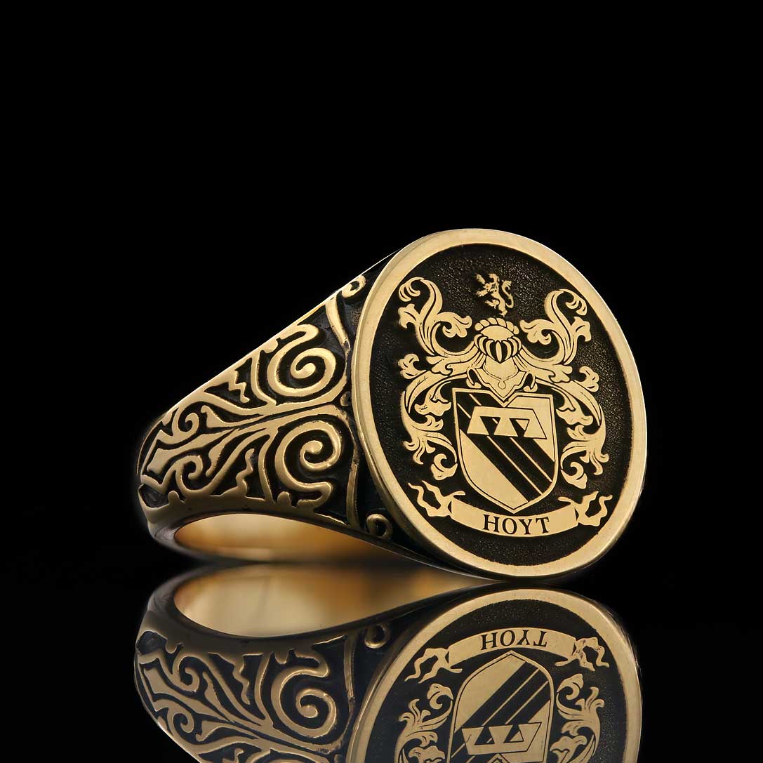 Raised Ladies Crest Ring